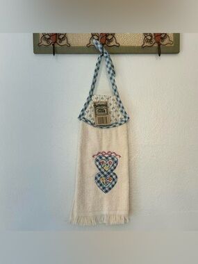 Vintage 80s Cottagecore Cream + Blue Plaid Floral Heart Hanging Hand Towel NWT